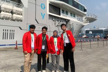 Unhas mengapresiasi mahasiswa jelajahi Kapal Penelitian OceanX
