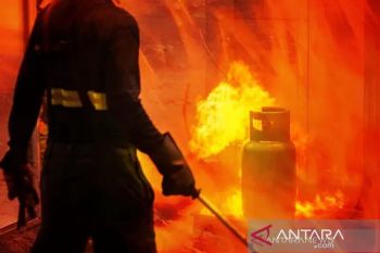 Wanita lansia tewas terjebak kebakaran di Rusun Klender Jaktim