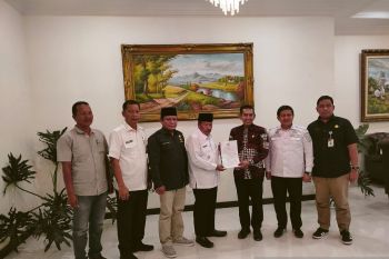 KPU Agam serahkan berkas usulan pelantikan anggota DPRD ke Bupati