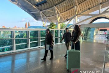Imigrasi deportasi turis asal Belarus yang jadi pegawai salon kuku di Bali