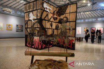 Pameran seni Pasar Raya 2024 di TBJT Solo