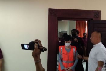 Imigrasi Bali membawa WNA Rusia ke pengadilan karena buang paspor