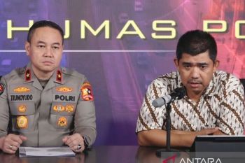 Polri: Tersangka teror di Batu beli bahan bom dengan uang orang tua