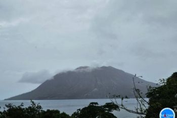 Badan Geologi catat 20 kali gempa embusan Gunung Ruang Sitaro