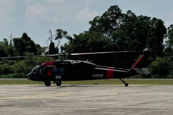 Helikopter black hawk bersiap operasi untuk memadamkan karhutla di Riau