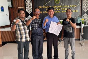 Pasangan Akhmad Tafruji-Pujo Sarwono gugat keputusan KPU Mura ke PTUN