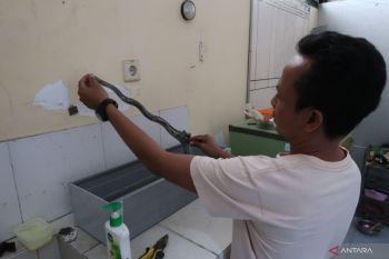 Kemarin, karantina ABK Sri Mariana hingga konservasi keris emas di NTB