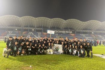 Marching band Unej borong trophy di Indonesia Drum Corps International