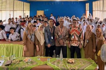 BNI Wilayah 02, gelar program satu rekening satu pelajar di SMPN 3 Solok Selatan