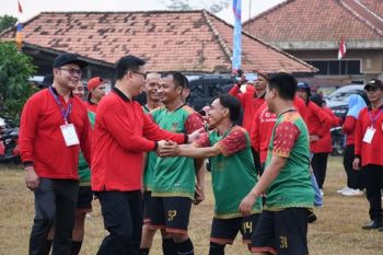 Pj Bupati buka turnamen sepak bola di Kecamatan Banyuasin III
