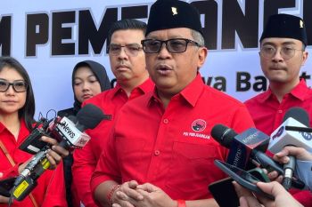 Sekjen PDIP ungkap Anies Baswedan darahnya sudah merah