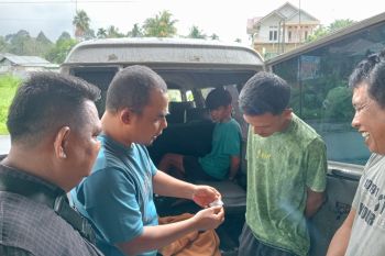Polres Agam tangkap warga Kota Duri di angkutan umum bawa sabu-sabu