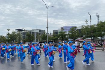 Pawai HUT RI di Batam dimeriahkan berbagai kelompok masyarakat
