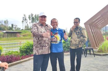 Menteri Bahlil respons soal kedekatannya dengan Airlangga