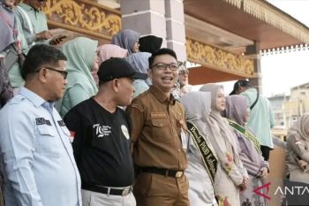 Penjabat Sekda Kuansing lepas karnaval anak TK