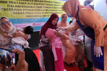 Rutan Pontianak membagikan vaksin polio untuk peringati hari pengayoman