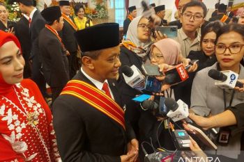Bahlil bantah Presiden Jokowi cawe-cawe urusan internal Partai Golkar