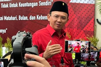 Ahok mengaku sedih Airlangga dan Jusuf Hamka mundur dari Golkar