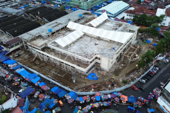 Progres pembangunan Pasar Raya Padang