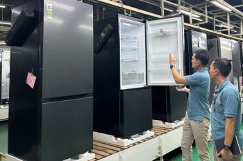 Sambut Hari Kemerdekaan RI, LG produksi perdana kulkas Bottom Freezer GN-B389FLDM
