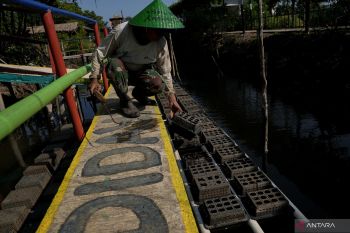 Pemberdayaan potensi bahari masyarakat Kutawaru