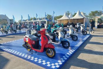 Ragam gaya modifikasi ditampilkan pada kontes Fazzio Modifest diMakassar