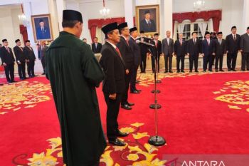 Rosan Roeslani dilantik jadi Menteri Investasi gantikan Bahlil