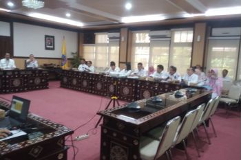 Pemkot Mataram menggelar rakor rencana penetapan target PAD 2025