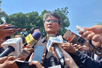 Massa aksi minta DPR gunakan hati nurani untuk dukung putusan MK