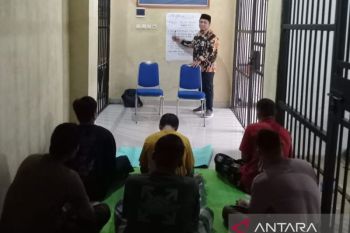 Kemenag beri bimbingan mental-spiritual tahanan Polres Bolsel