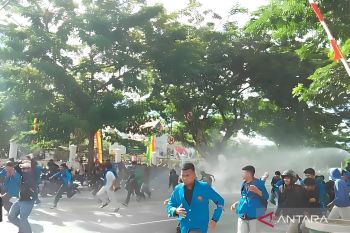 Aksi kawal putusan Mahkamah Konstitusi di Kota Palu berlangsung ricuh