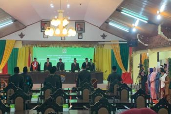 30 Anggota DPRD Kota Tarakan Dilantik