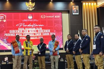 11 parpol dukung Melki Laka Lena dan Johni Asadoma daftar ke KPU NTT