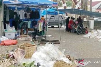 Sampah menumpuk usai Festival Pacu Jalur di Kuansing