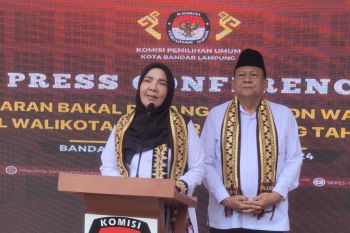Bawaslu Bandarlampung akan pastikan keabsahan dokumen Eva-Deddy