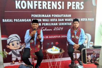 KPU Kota Palu terima pendaftaran paslon Hidayat-Andi Nur Lamakarate