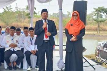 Usung visi Cilegon Maju, Isro-Uyun daftar ke KPU Kota Cilegon