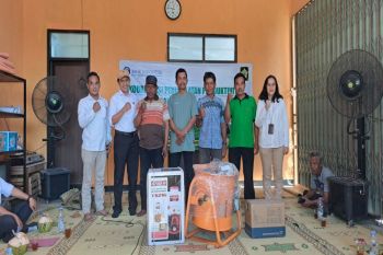 Dinas Pertanian Kulon Progo menyalurkan bantuan ke petani cabai pesisir