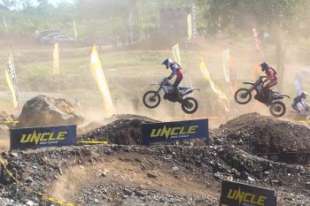 Kapolda Kalsel apresiasi pelaksanaan kejuaraan Uncle Hard Enduro 2024 di Kiram Park