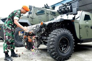 Batalyon Komando 462 Kopasgat TNI AU terima kendaraan tempur lapis baja baru