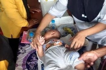 Tim Promkes Dinas Kesehatan Pessel Kunjungi Posyandu ILKP Lunang Barat