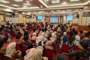 Bawaslu edukasi mahasiswa UNP untuk aktif awasi Pilkada 2024
