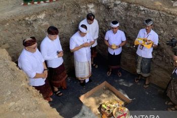 Bali's long-awaited mass transit project takes off