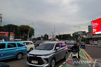 BMKG prakirakan cuaca Indonesia hari ini umumnya berawan hingga hujan