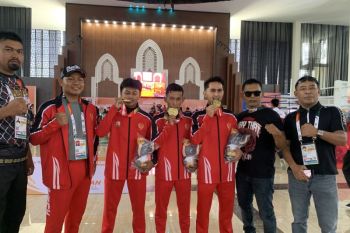 PON XXI: Tiga sekawan persembahkan medali emas muaythai untuk tuan rumah
