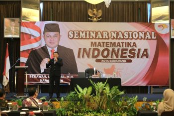 Guru SD/MI Kota Semarang antusias belajar matematika bersama Master Setiawan