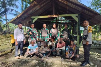 Satgas Yonif 122 Pamtas RI-PNG amankan tujuh pelaku pengedar narkoba di Keerom