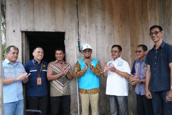 PLN salurkan bantuan pasang listrik gratis di Kolaka Utara Sultra