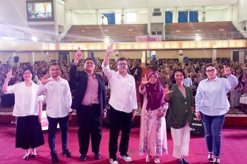XL berikan edukasi kepemimpinan bagi seribuan mahasiswi Unand