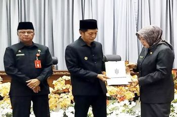 Pemkab Barito Utara sampaikan jawaban terhadap pandangan umum fraksi